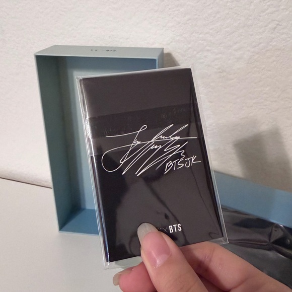 VT X BTS Think Your Teeth Gentle Flavor Jumbo Toothbrush & Toothpaste + PC Set - Picture 11 of 11